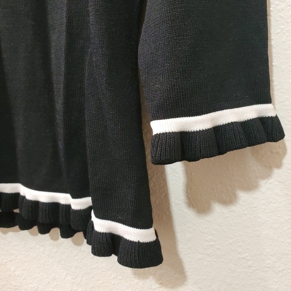 Kate Hill • Adorable Classy Blouse w/ Bow - Picture 2 of 5